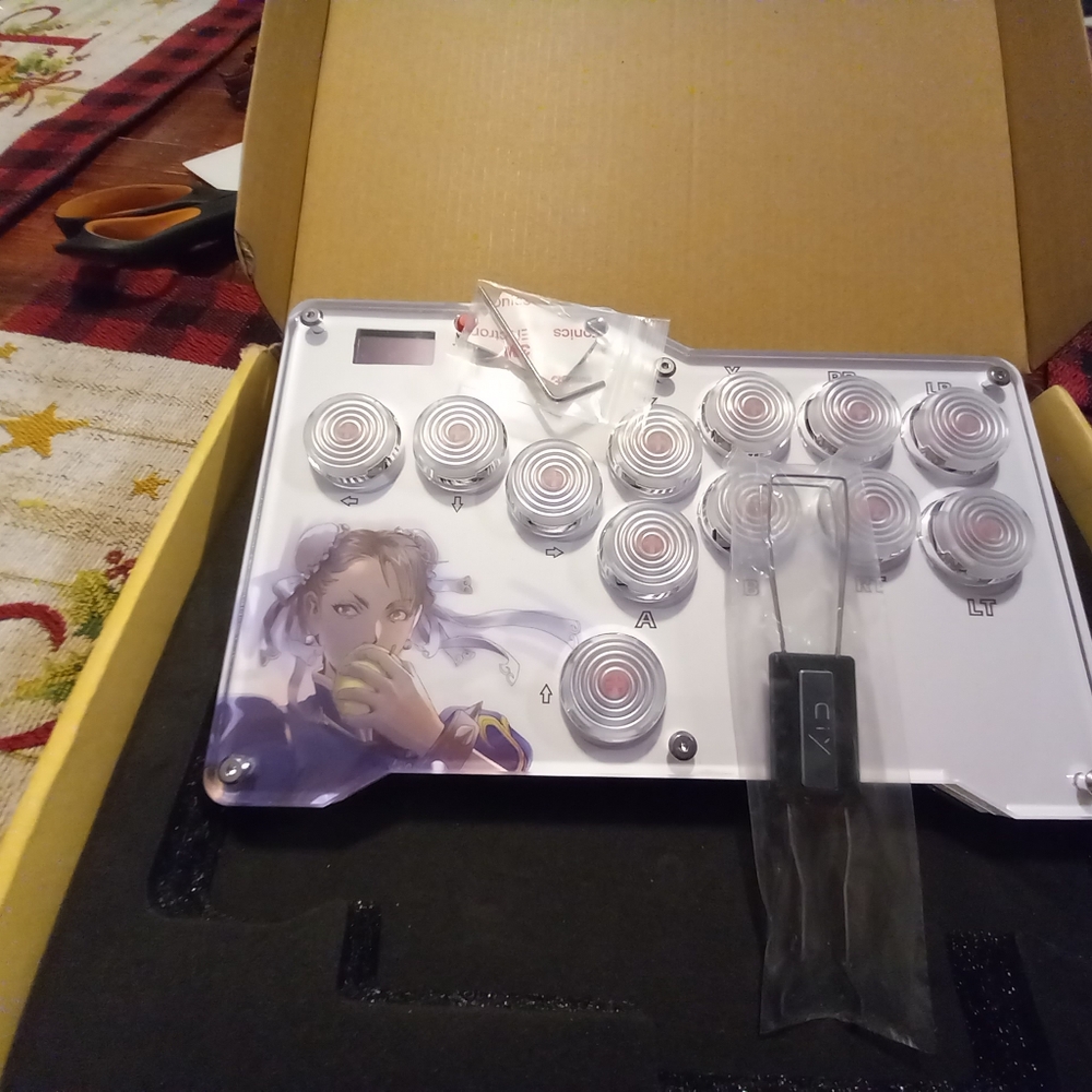 Game console - Picture 4 of 5